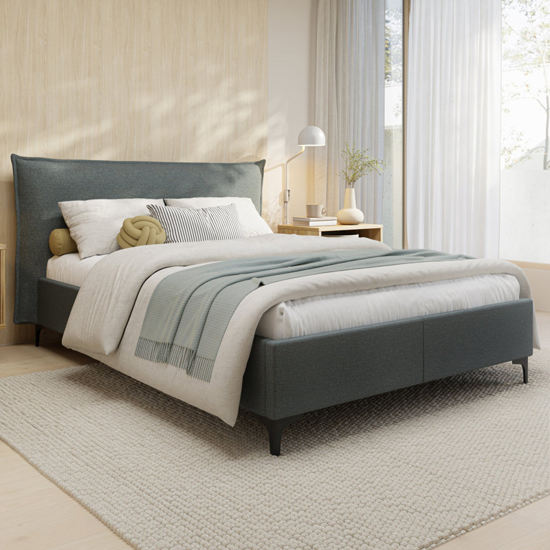 Tavarus Upholstered Bed, Kingsize (5'), Grey