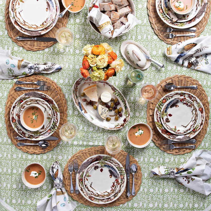 Forest Walk 16 Piece Place Setting