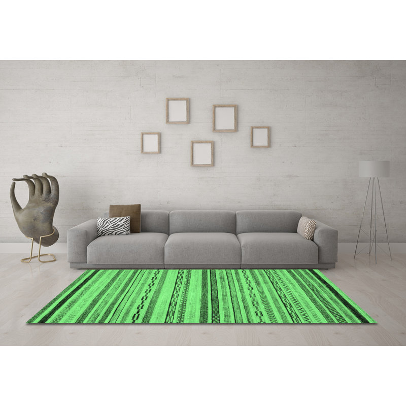 Kemaree Washable Geometric Indoor Rug, Round 6'