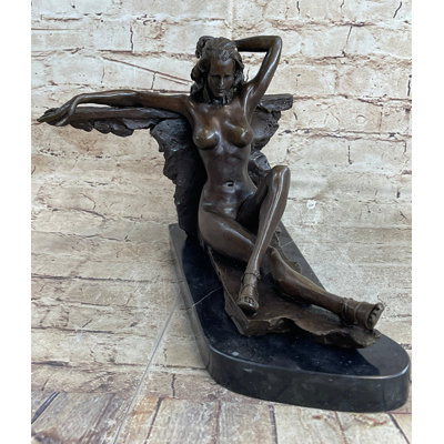 Figurines et sculptures Azriella