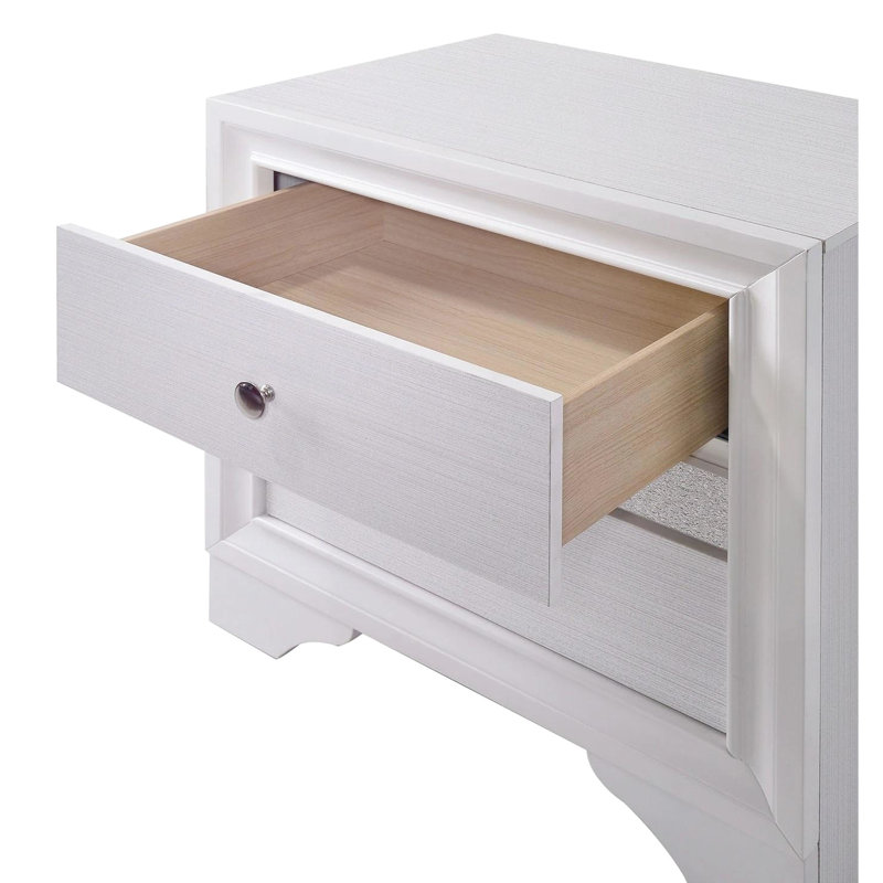Table de chevet moderne blanche avec détails argentés élégants et espace de bijoux caché Table de chevet transitionnelle en bois massif avec garniture de tiroir