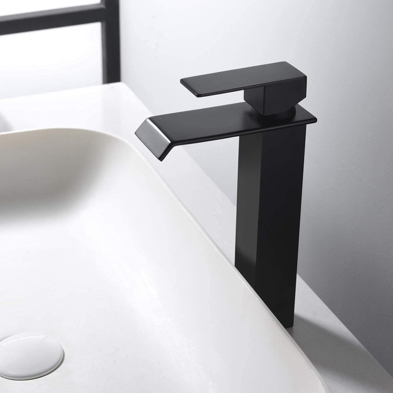 Leocadio Mono Basin Mixer