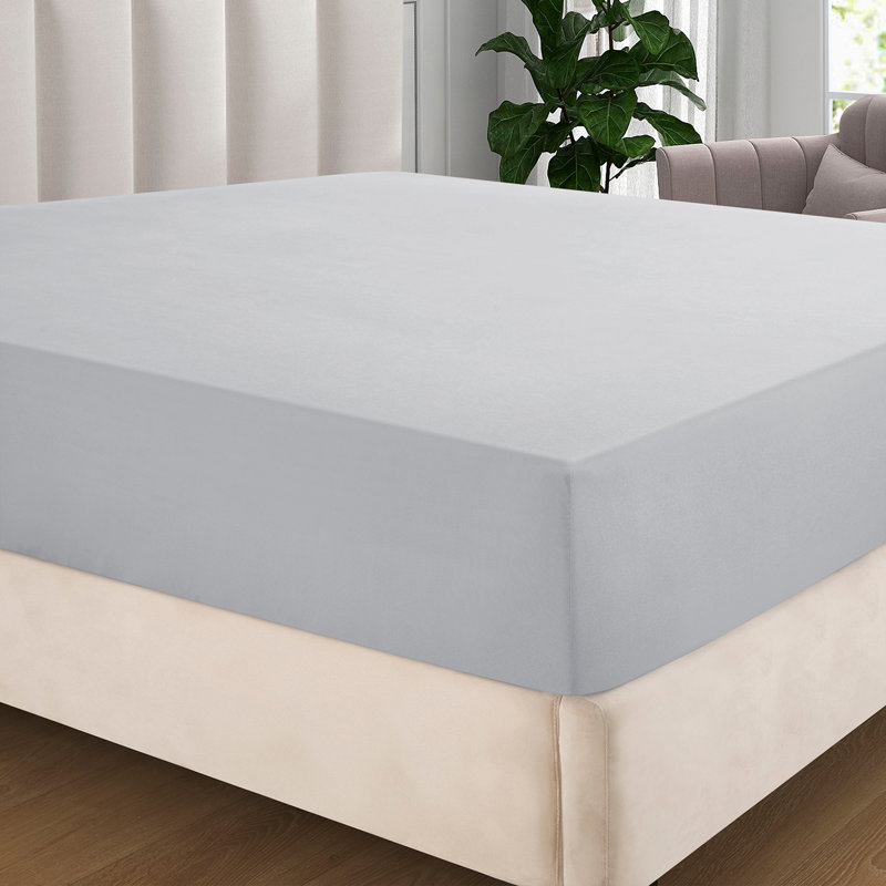 Extra Deep Pocket Microfiber Solid Fitted Sheet, Full/Double, Silver