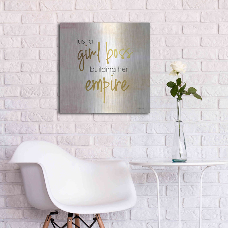 «Girl Boss» par Susan Ball, art mural en métal, 24 po x 24 po, H 24 po x l 24 po