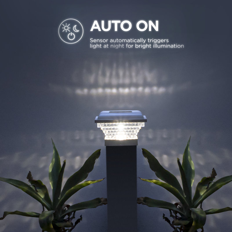 Luminaire pour poteau de clôture blanc à énergie solaire blanc à DEL basse tension intégré 3,5 po x 3,5 po avec base incluse