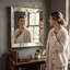 Miroir suspendu 24 po x 24 po x 2 po Dorthea, brun