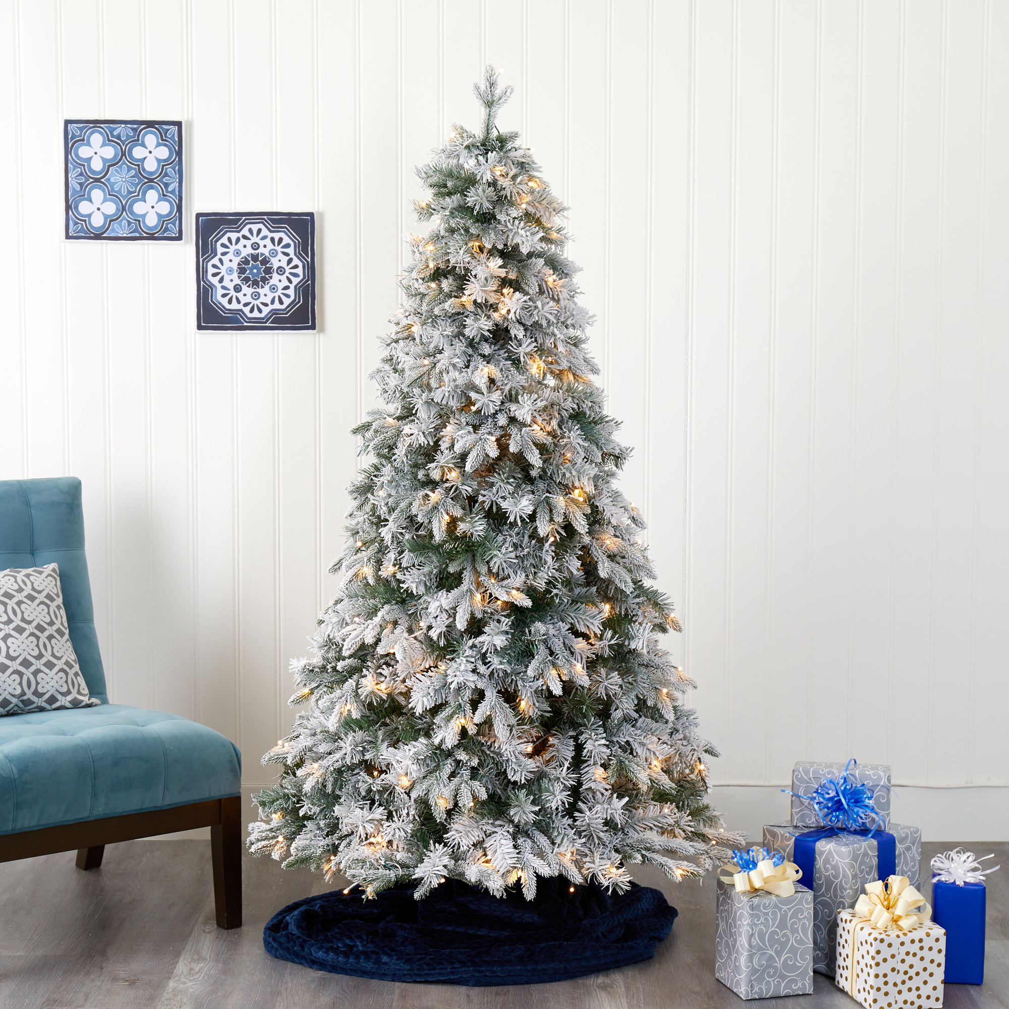 Lighted Artificial Pine Christmas Tree, 5' H