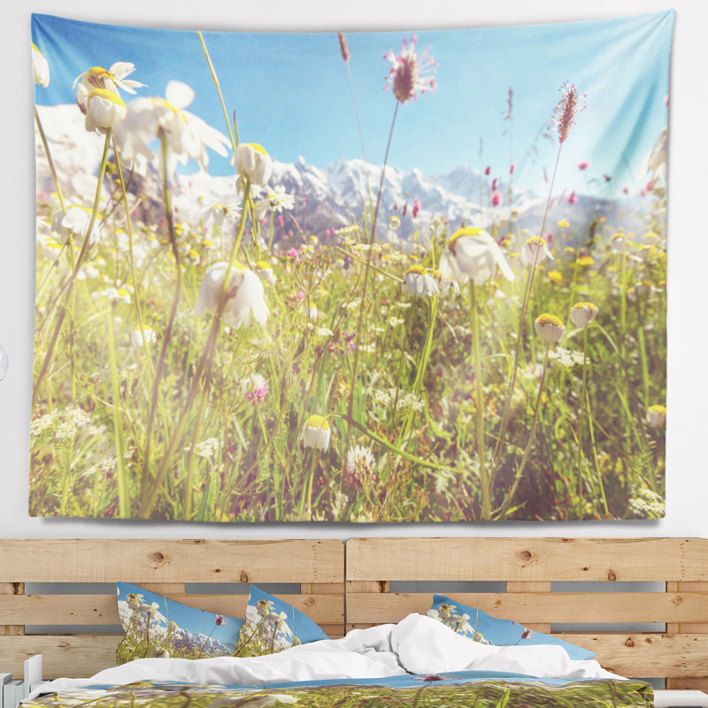 Tapisserie «Blooming Mountain Meadow», H 78 po x l 92 po
