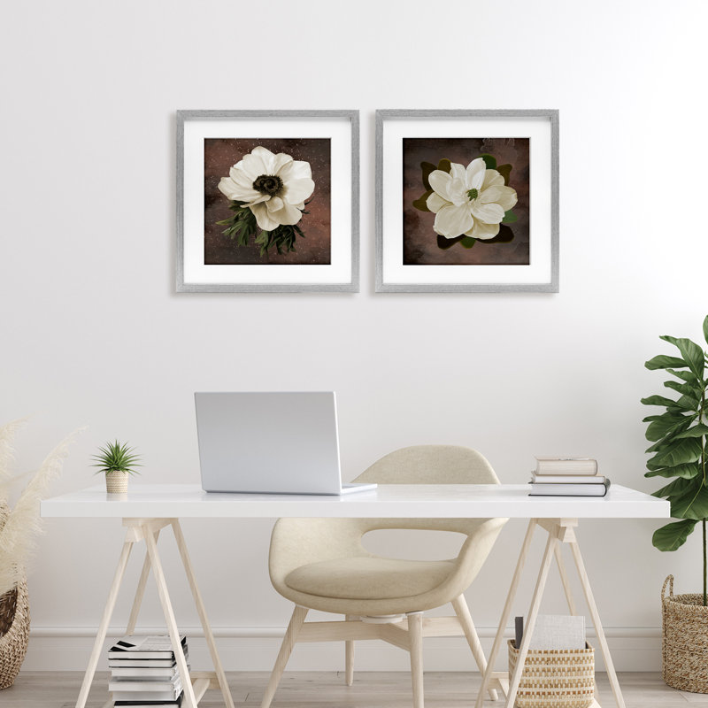 Fleurs blanches sur fond brun, ensemble de 2 reproductions encadrées sous verre, design par Jennifer Stith, H 16 po x l 16 po