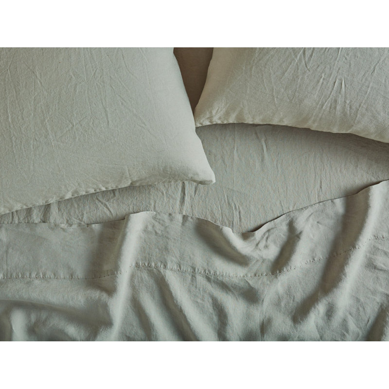Belgian Flax Linen Fitted Sheet, Pacific Blue Chambray, King Fitted Sheet