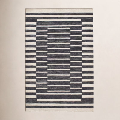 Heights Hand Loomed Charcoal/Ivory Rug
