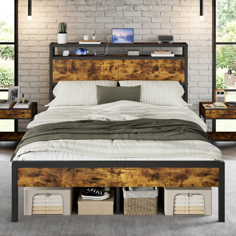 Cadre de lit double avec tête de lit et station de charge Tryston, brun rustique, Double, Rustic Brown