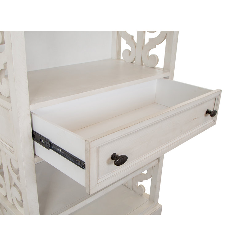Bureau et huche avec bibliothèque