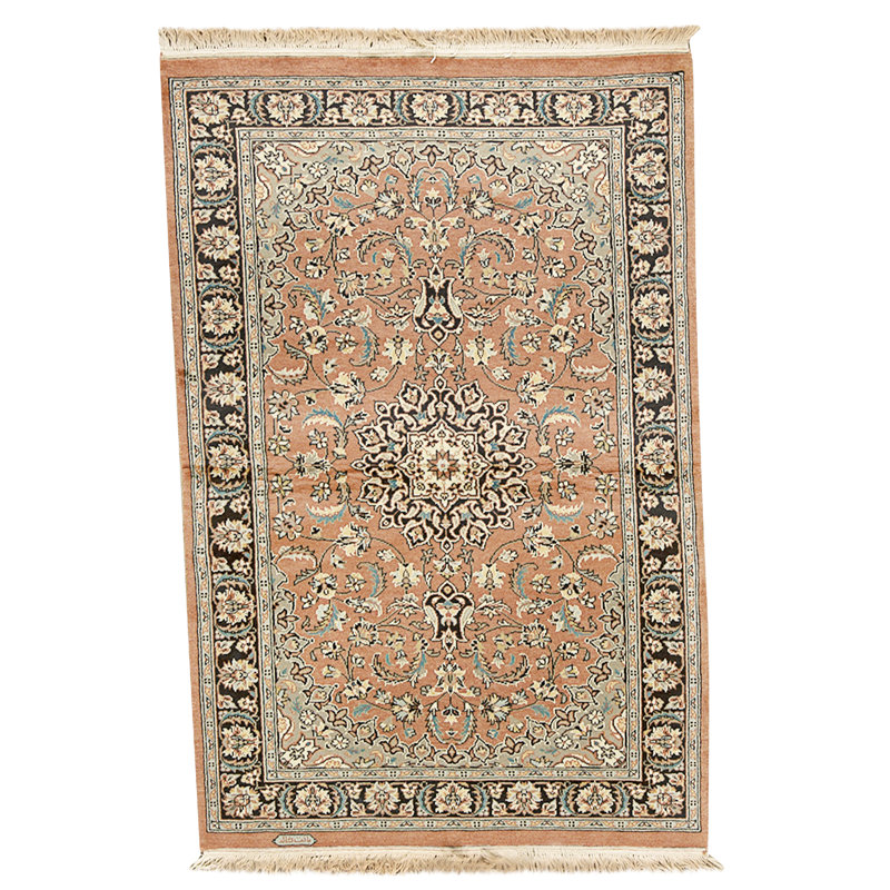 Hand Knotted Wool Area Rug in Rose