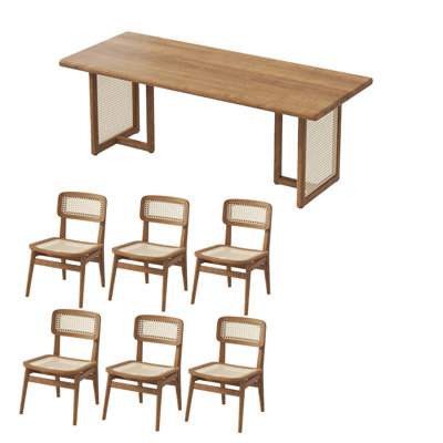 Ensemble de table de bon goût en bois massif