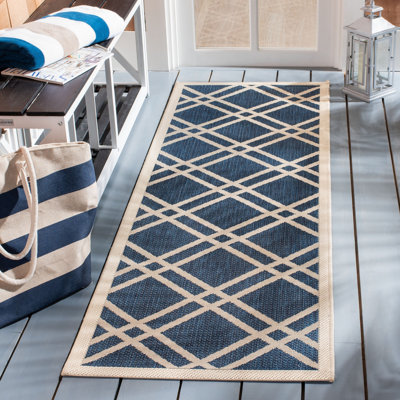 Vondrus Performance Geometric Indoor/Outdoor Area Rug