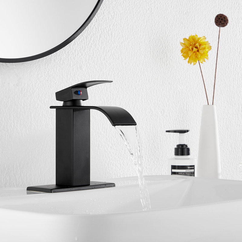 Single-handle Bathroom Faucet with Drain Assembly, Matte Black