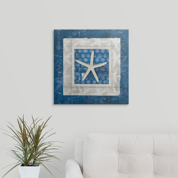 «Sea Shell IV on Blue», impression par Belinda Aldrich, H 35 po x l 35 po x P 1,5 po, Toile