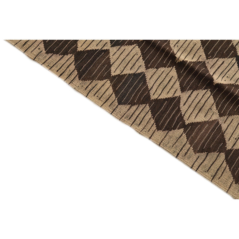 Tapis noir Newsom
