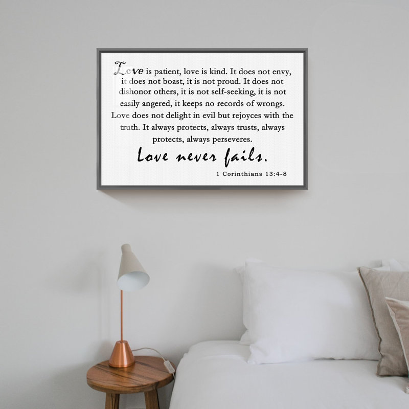 «Love is patient», art textuel sur toile, Cadre noir, H 12 po x l 16 po x P 1,3 po