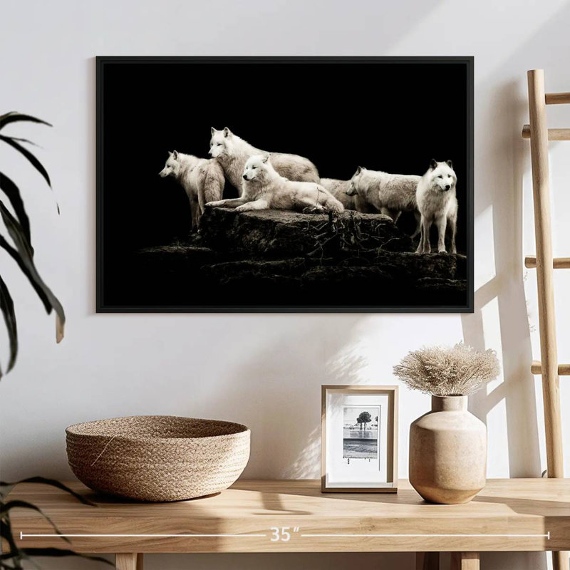 Loups blancs, 25 po x 17 po, Cadre flottant noir