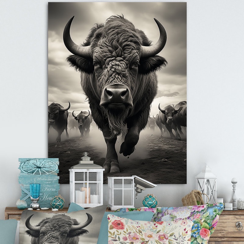 «Gray Buffalo Grazing Giants», reproduction d'art sur toile, H 32 po x l 24 po x P 1 po, Toile tendue