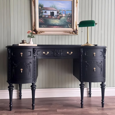 Armoire d'entrée de style français