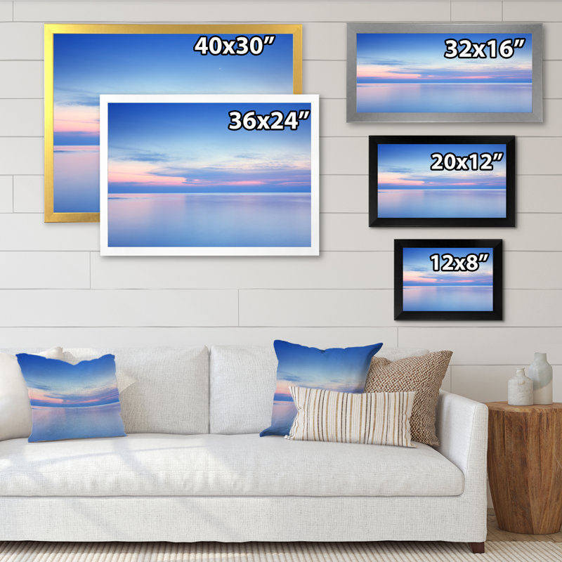 «Beach Sunrise with Dramatic Sky II», peinture sur toile, H 8 po x l 12 po x P 1 po, Cadre d'angle fermé noir
