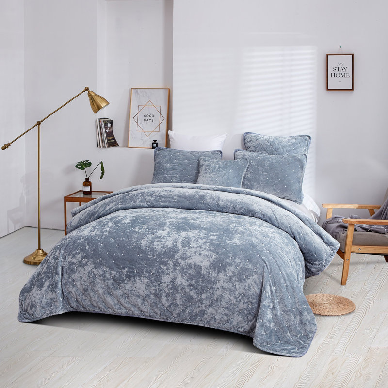 Polyester Velvet Quilt, King Quilt + 2 Standard Shams, Blue