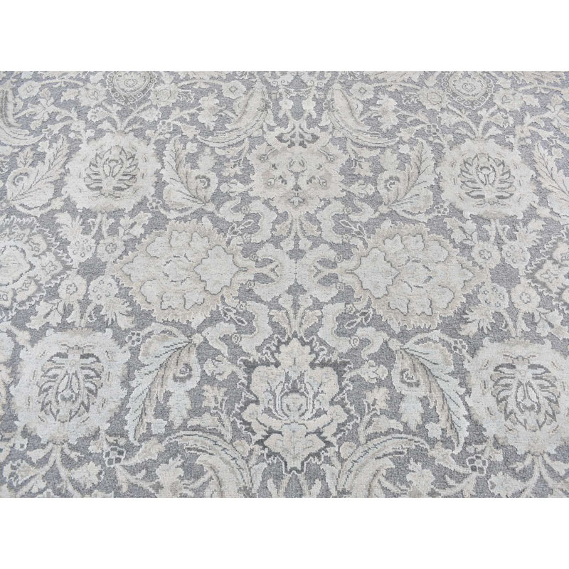 Tapis gris tissé à la main 9 pi 1 po x 12 pi 5 po avec motif en soie Oushak 6B95FEFAB70D48278CE59E3E4B66757C
