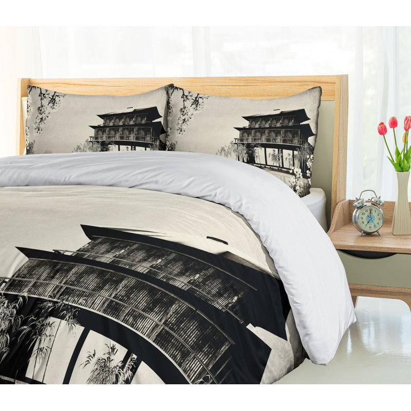 No Duvet Cover, California King Duvet Cover + 2 Standard Shams