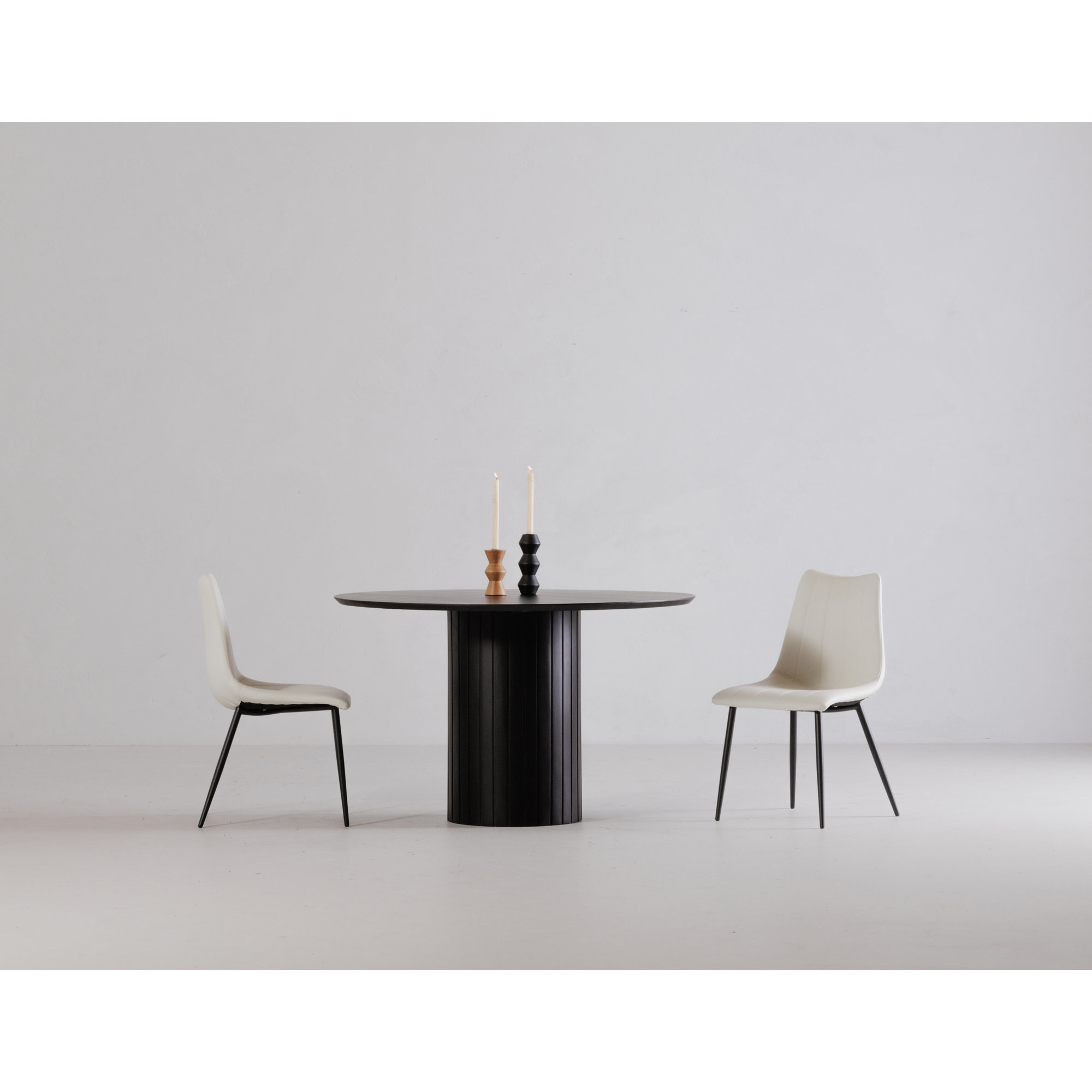 Daley 48'' Round Dining Table, Black