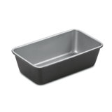 Cuisinart Chef's Classic Non-Stick 9" Loaf Pan