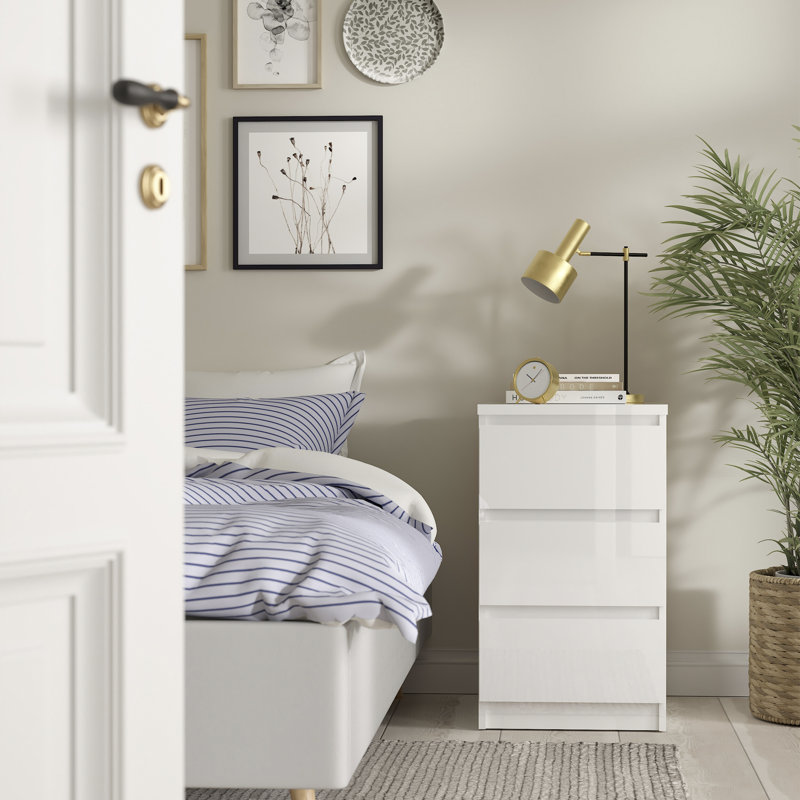 Briken Piece Bedroom Set