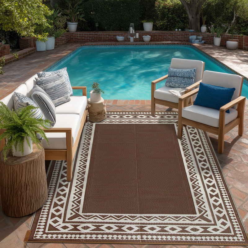 Geometric Border Outdoor Area Rug - Reversible Lightweight PP Plastic Patio Mat, Weather-Resistant Floor Carpet for Porch & Deck, Brown/White