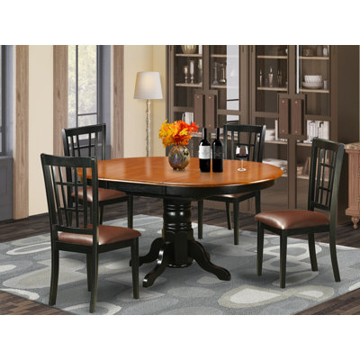 L'ensemble de mobilier de salle à manger 5 pièces comprend une table ovale en bois avec feuille papillon et 4 chaises de cuisine en similicuir, noir et cerisier, 42 po x 60 po