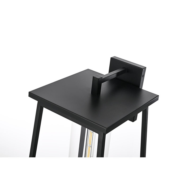 Applique murale d'extérieur Lambert en noir, H 18 po x l 11 po x P 11,5 po