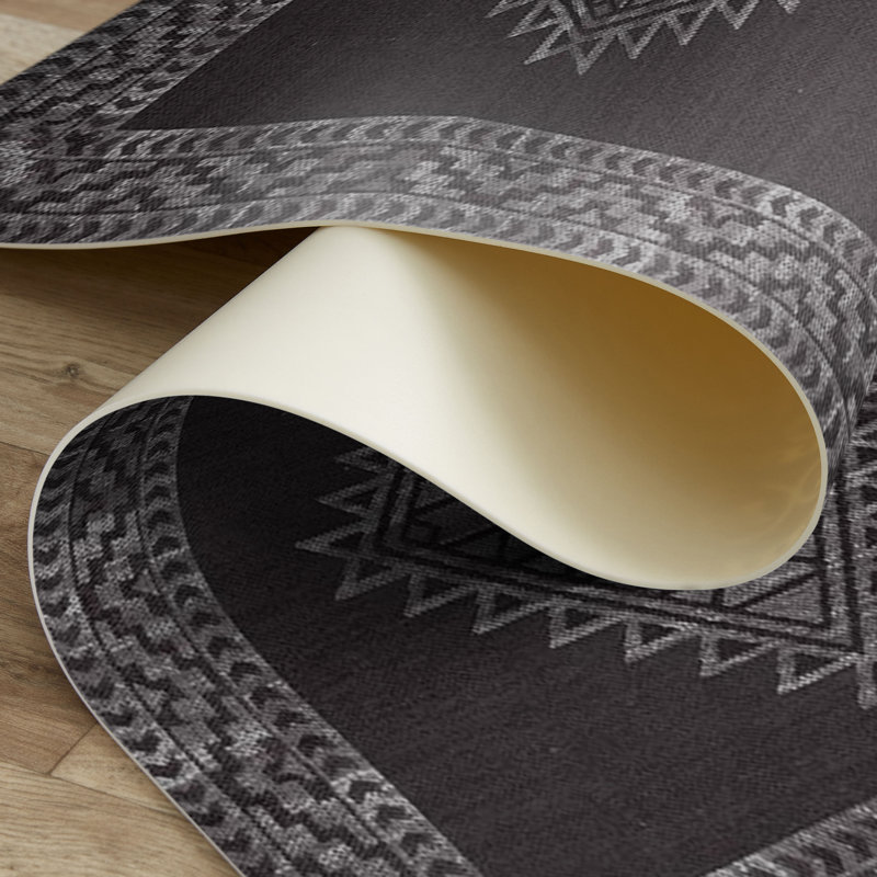 Cusco Vinyl Black Rug Easy to clean, Rectangle 5'6" x 8'