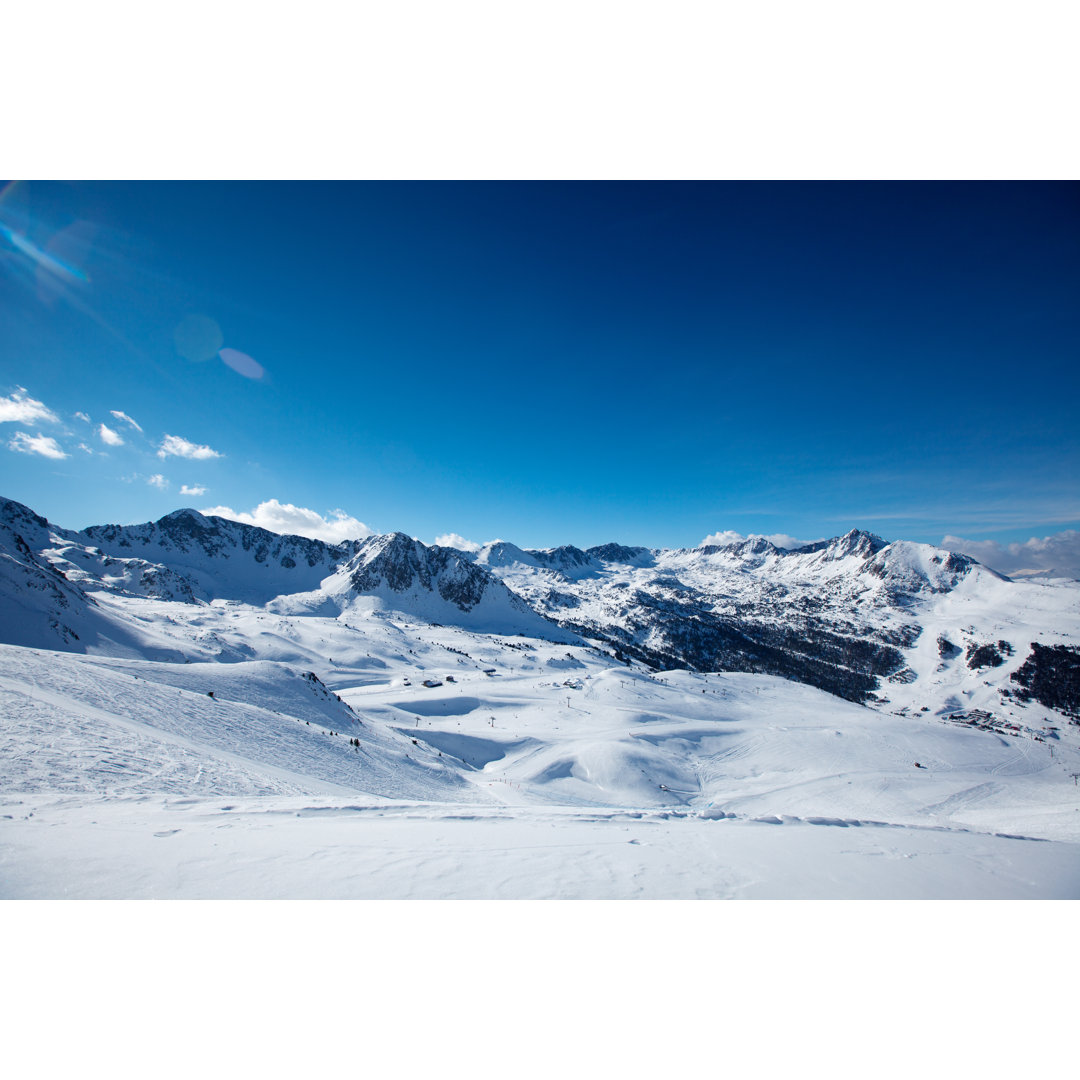 Schöne Winterberge von Aleksle - Leinwandbild