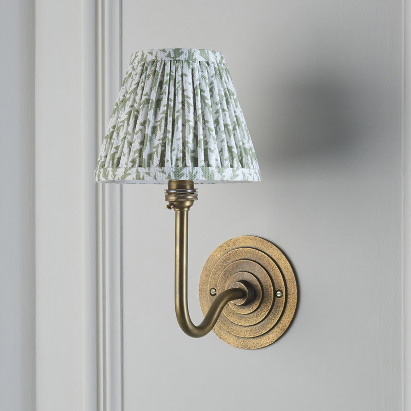 Aletriz Steel Armed Sconce, Green