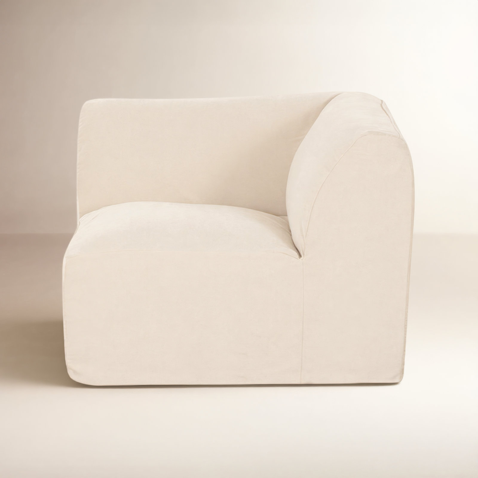 Wilde Corner Accent Chair, Cream Veil Canvas