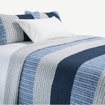 Guillaume Striped Quilt