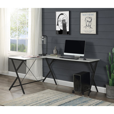 Bureau d'ordinateur au fini noir