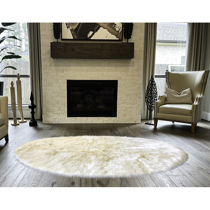 Mar Vista Faux Sheepskin Indoor Rug, Oval 12' x 14'