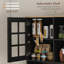 Armoire de cuisine autoportante avec huche, tablettes réglables, portes en verre et grand comptoir pour le rangement de la salle à manger