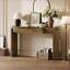 Table basse en bois de pin avec pieds cannelés, 2 tiroirs pour le hall d'entrée / salon, facile à assembler et amp; Grain de bois naturel