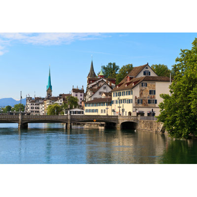 Paysage urbain de Zurich, Suisse par Bertl123 - Photographie sur toile tendue