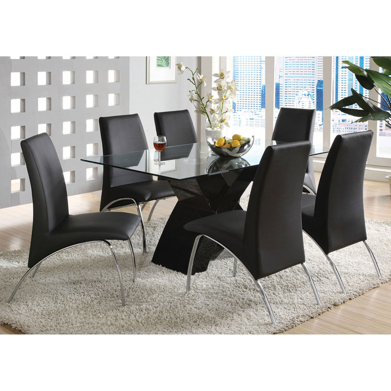 Chaise d'appoint rembourrée Oshin, Noir