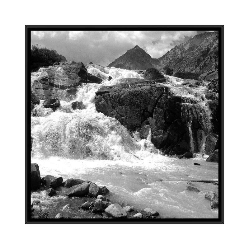 « white water », reproduction de photo sur toile, H 18 po x l 18 po x P 1,5 po, Pas de tapis, Toile avec cadre noir