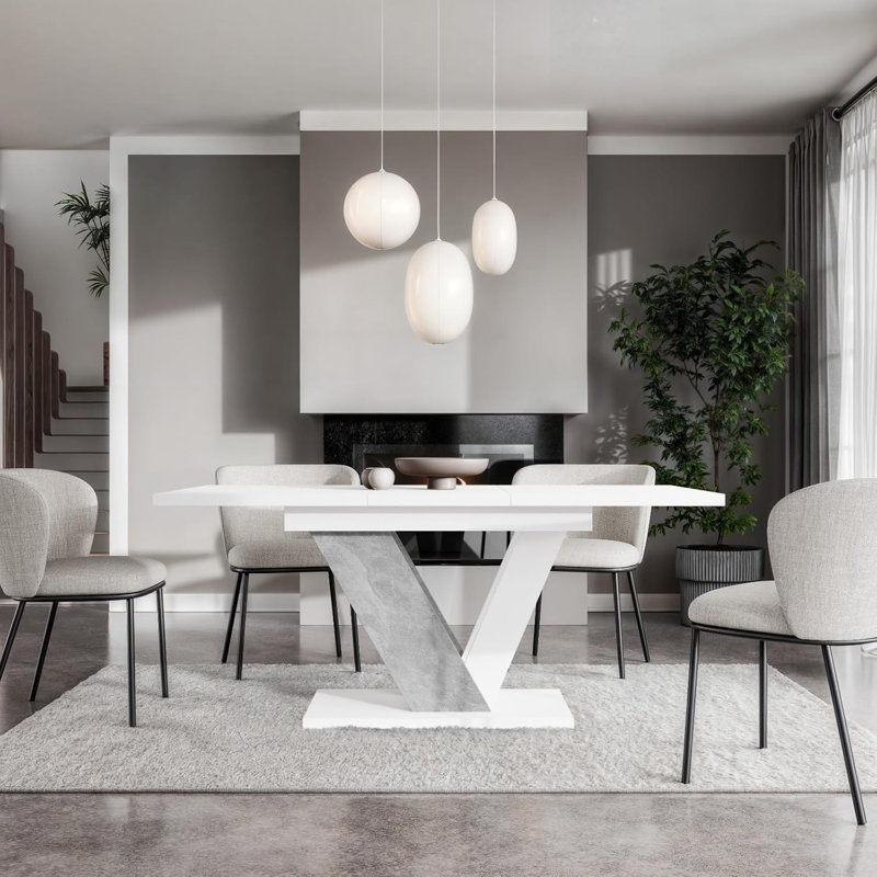 Extendable Dining Table
